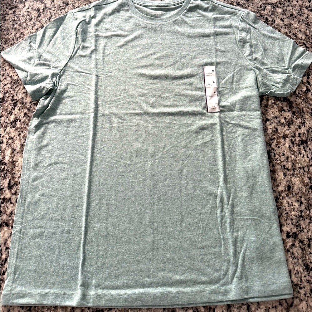 Good fellow & Co Lyndale Tee. Men’s size XL. Light Mint Green in color. NWT